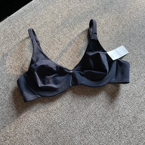 NWT Tommy Hilfiger Navy Underwire Bra - Picture 1 of 7